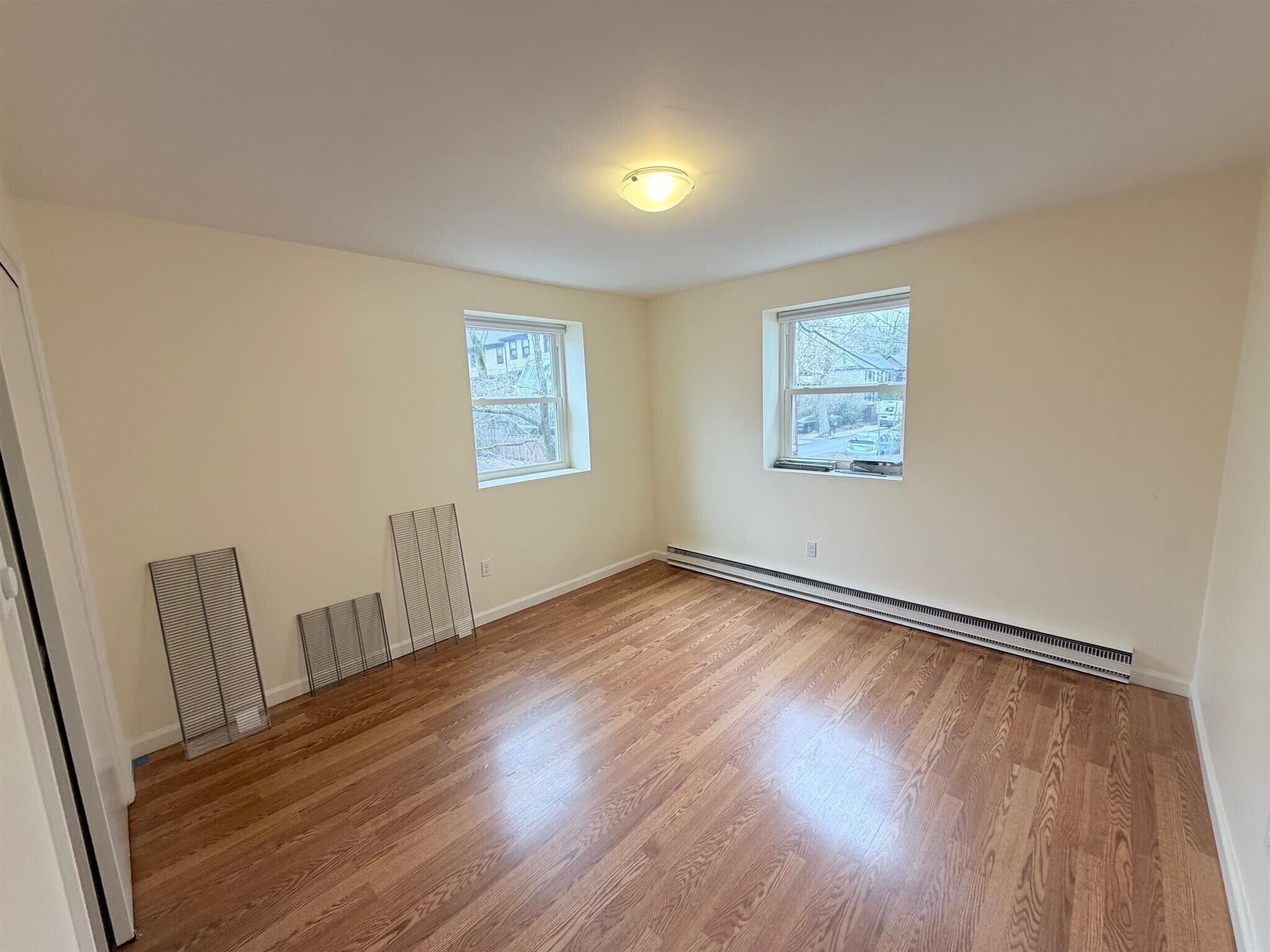 Building Photo - 108 Trowbridge St