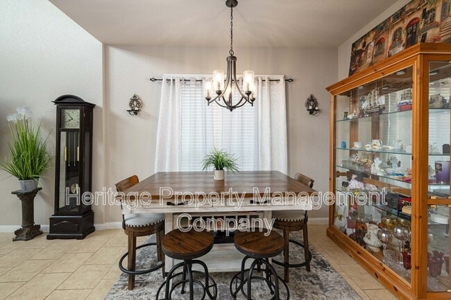 Building Photo - 10238 Midsummer Meadow