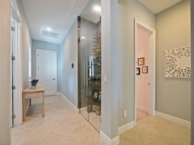 Building Photo - 15501 Panther Lake Dr