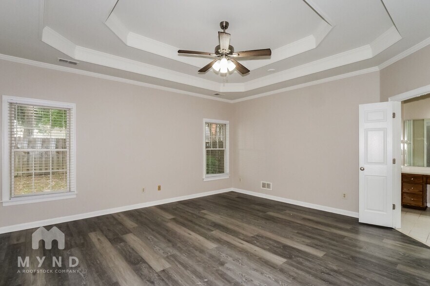 Building Photo - 1624 Wayside Cove