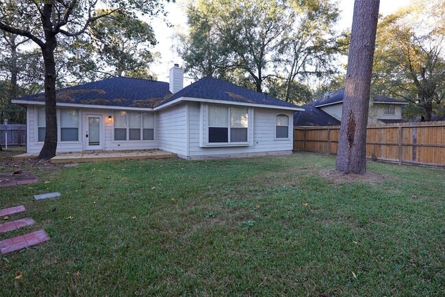 Building Photo - 105 N Holly Laurel Cir