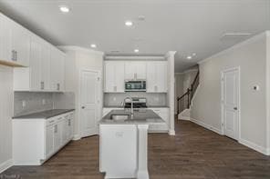 Building Photo - 1694 Hallview Ct