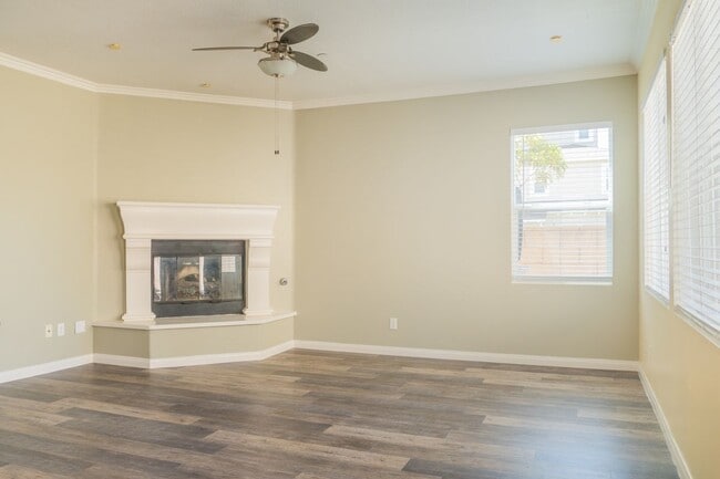 Building Photo - 329 Kiawah River Dr