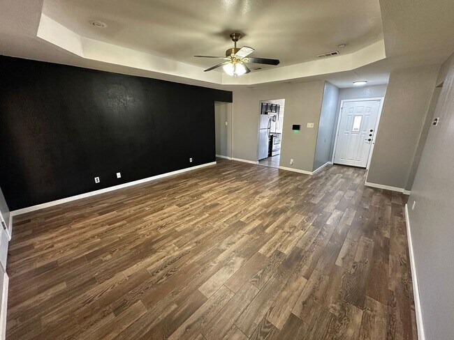 Building Photo - NEW IN MANAGEMENT - AVAILABLE SOON!