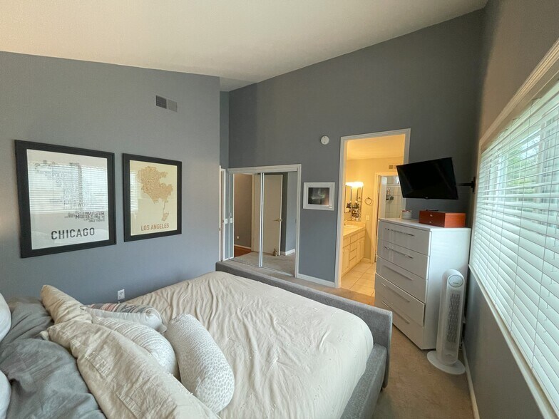Building Photo - 3847 San Marcos Ct