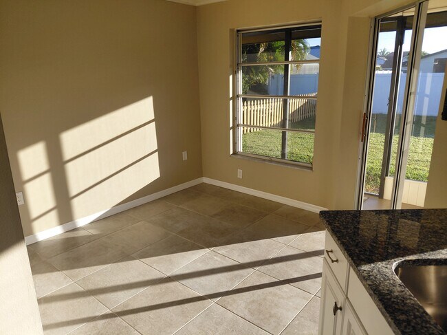 Building Photo - 3513 SE 22nd Ave