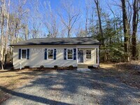 Building Photo - 170 Forest Grove Rd