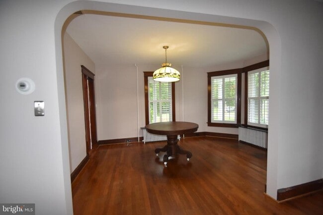 Building Photo - 5619 Jefferson Pike