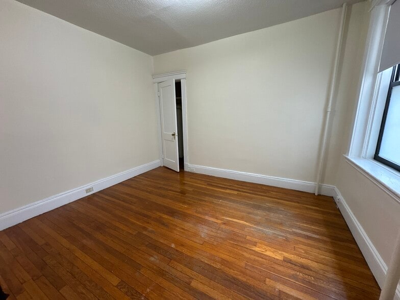 Building Photo - 1188 Commonwealth Ave