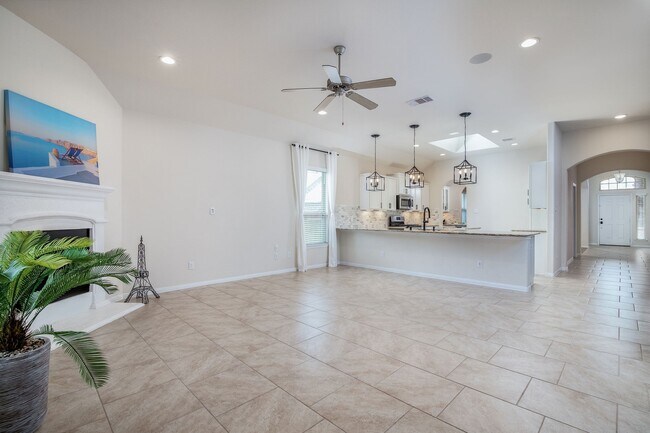 Building Photo - 14014 Sand Ridge Crossing