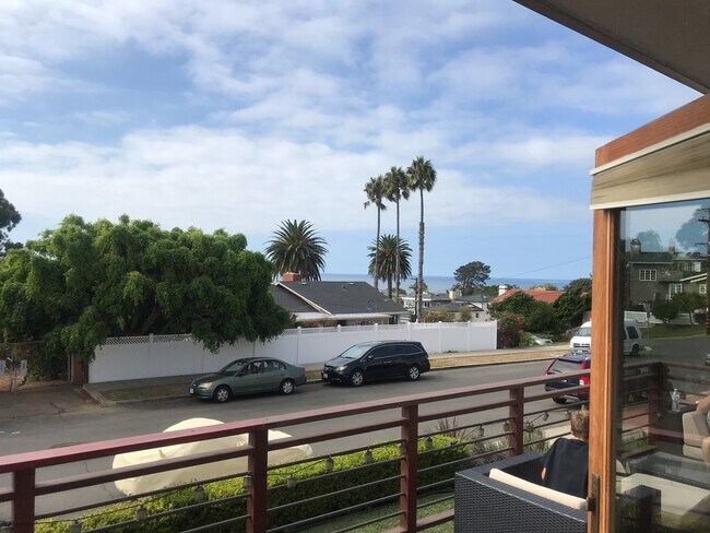 Primary Photo - Gorgeous Ocean View Sunset Cliffs Home