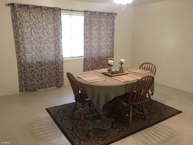 Building Photo - 3 br, 2 bath House - 3902 Oaklawn St 3902 ...