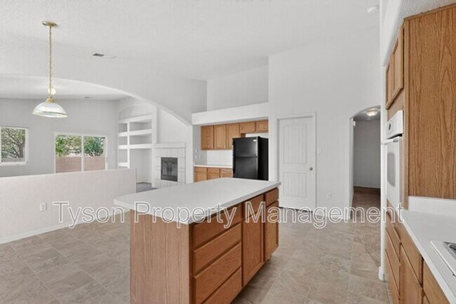 Building Photo - 9012 Sandy Spring Ave SW