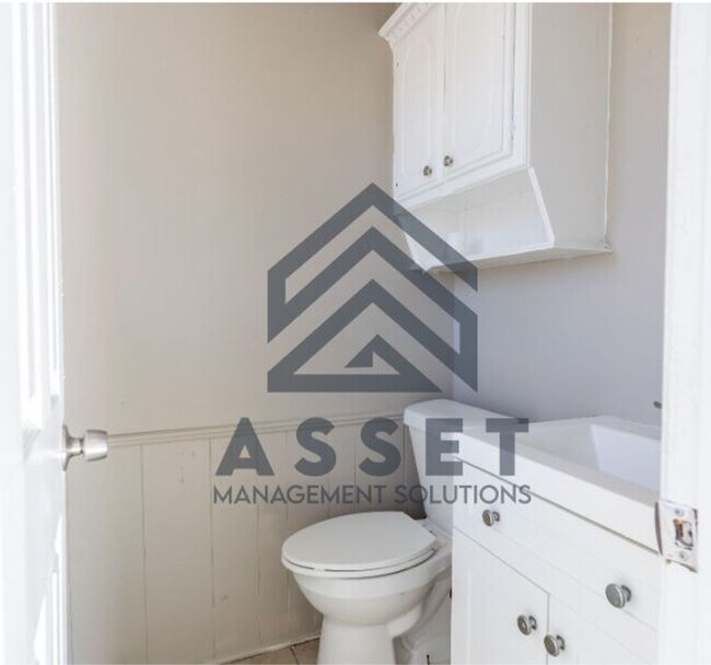 Building Photo - 4613 Cinderella Dr