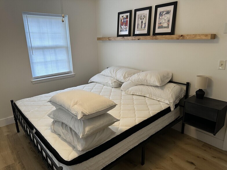 Building Photo - 2765 Tanglewood Dr