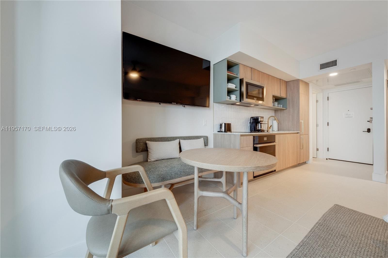 Building Photo - 159 NE 6th St