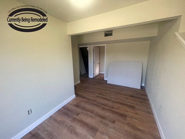 Building Photo - 319 West Blvd N