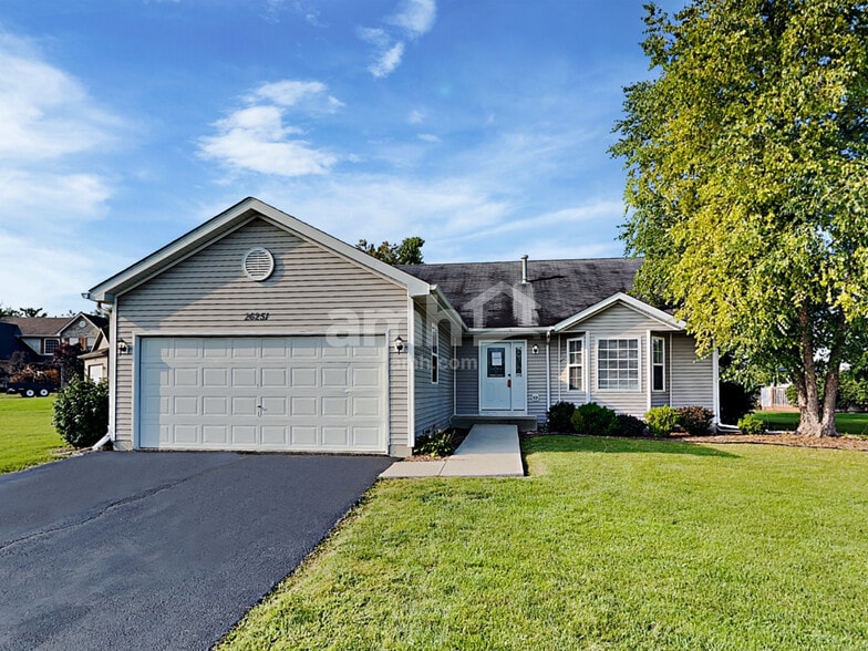 Primary Photo - 26251 W Bayberry Ct