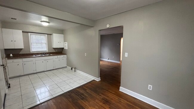 Building Photo - 899 Chatwood St