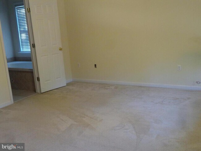 Building Photo - 45650 Connor Way