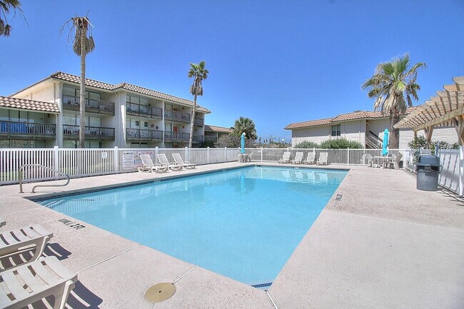 Building Photo - 1421 Eleventh Street-SI FL1-ID1023193P