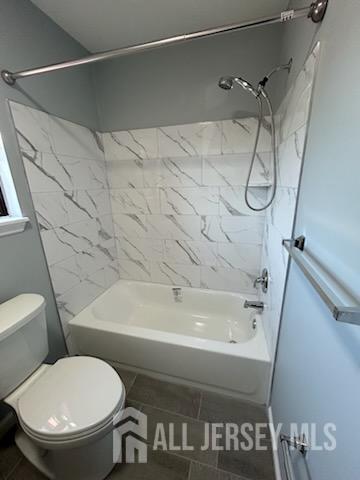 Building Photo - 212 N Oaks Blvd