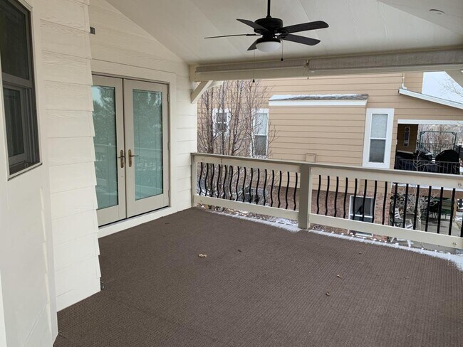 Building Photo - 20313 Vista Cir