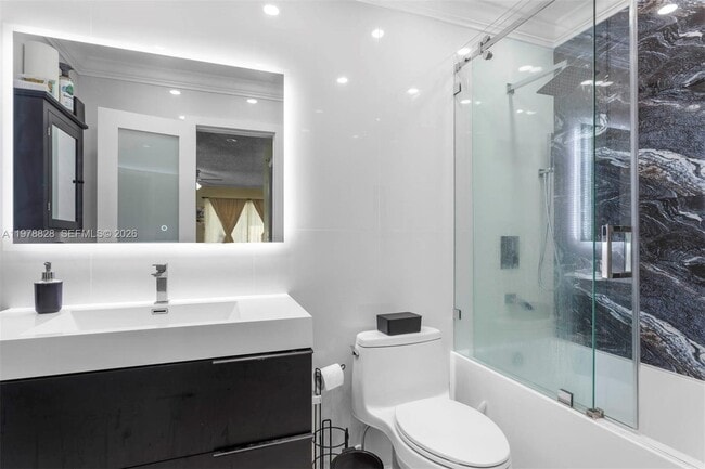 Building Photo - 8380 SW 154th Ave