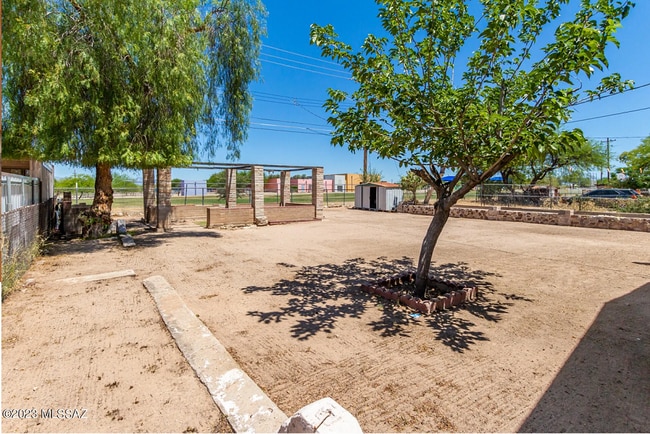 Building Photo - 4319 S 15th Ave