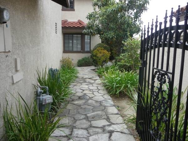 Building Photo - 779 S Ruby Ln