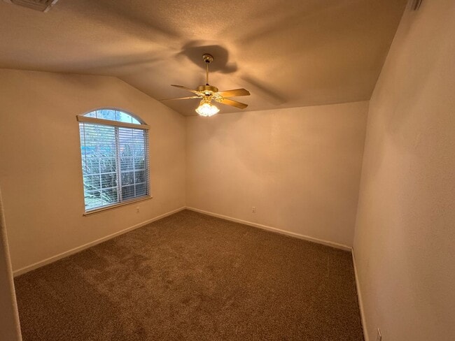 Building Photo - 1281 Howard St