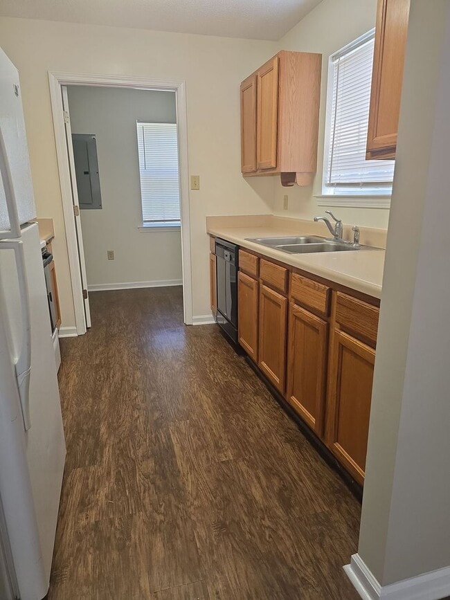 Building Photo - Savannah 2 Bed Townhome for Rent