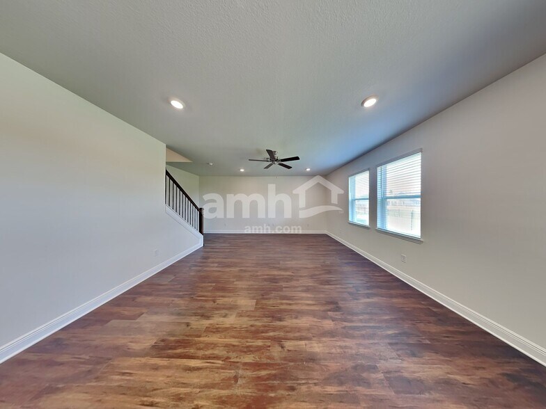 Building Photo - 14620 Cedar Ml Dr
