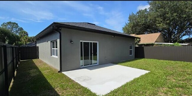 Building Photo - 13911 Ginger Creek Blvd