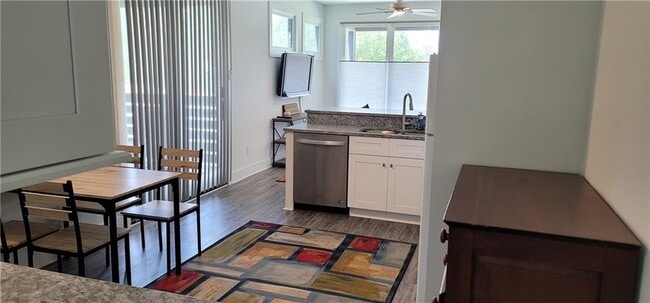 Building Photo - 109 Marina Parc Dr