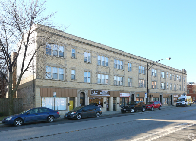 Building Photo - 4782 N Elston Ave