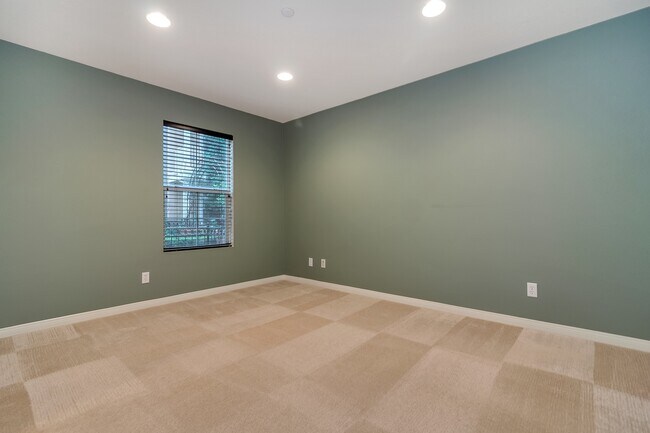 Building Photo - Live in Luxury: Fully Upgraded 2 Bedroom P...