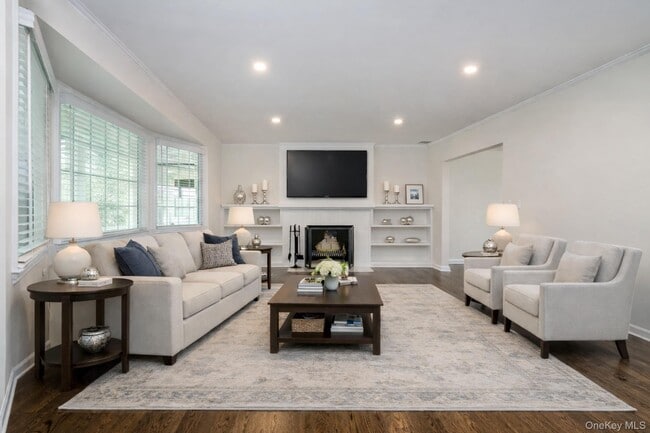 Building Photo - 14 St Pauls Pl