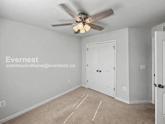 Building Photo - 1325 Claytor Ln