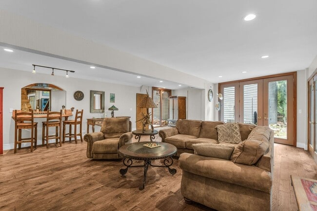 Building Photo - Luxury Mountain Home in Thaynes Canyon