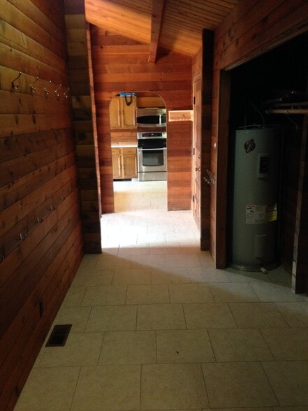 Building Photo - 359 Forest Park Drive