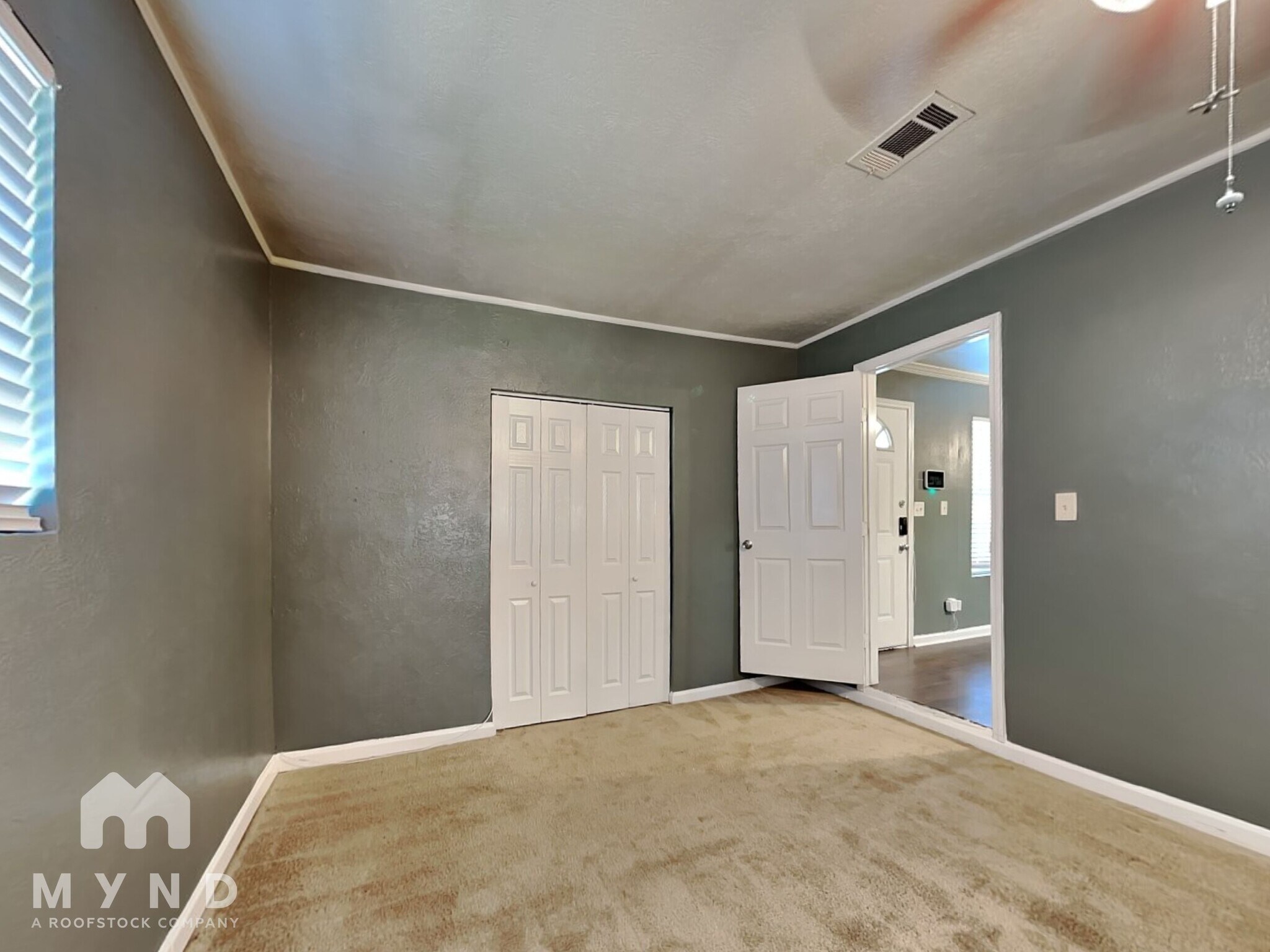 Building Photo - 305 Sherbrook Ct
