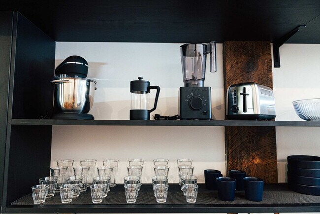 Building Photo - 1911 3rd Ave N