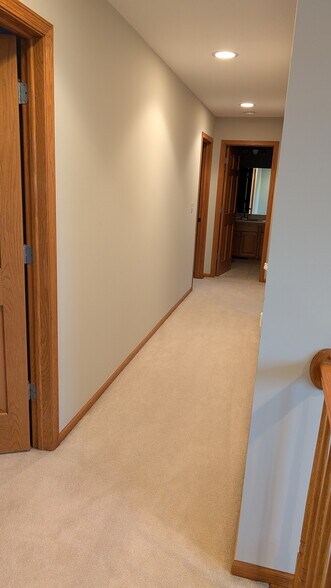 Upstairs hallway - 2669 Kathleen Ln NE