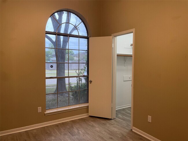 Building Photo - 15915 Blue Mesa Ridge Dr