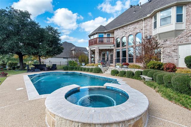Building Photo - 905 Brazos Dr