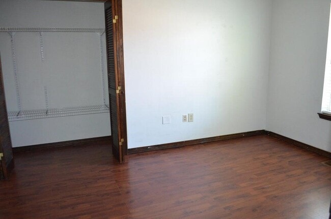 Building Photo - 380 Canterbury Cir NW