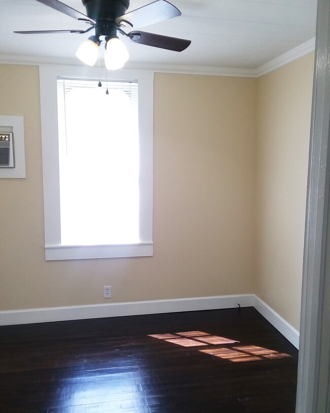 Building Photo - 240 Beauregard St