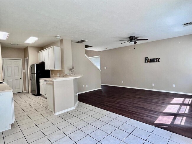 Building Photo - 2811 Hackamore Hollow Ln