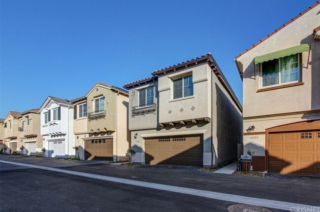 Building Photo - 14903 W Navarre Way